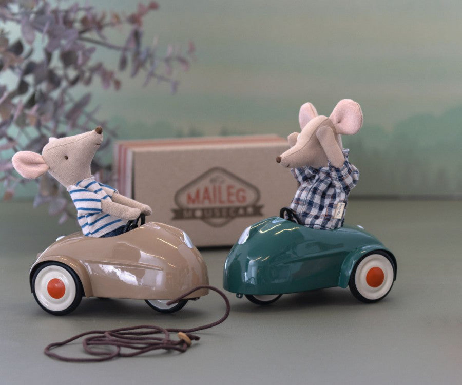 Carro Ratinho, castanho brown