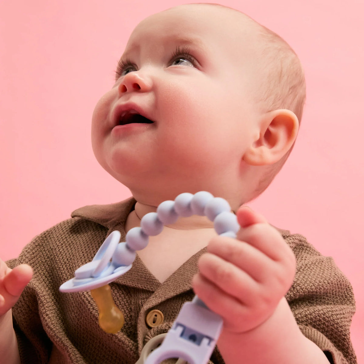 Prende chuchas beads baby blue