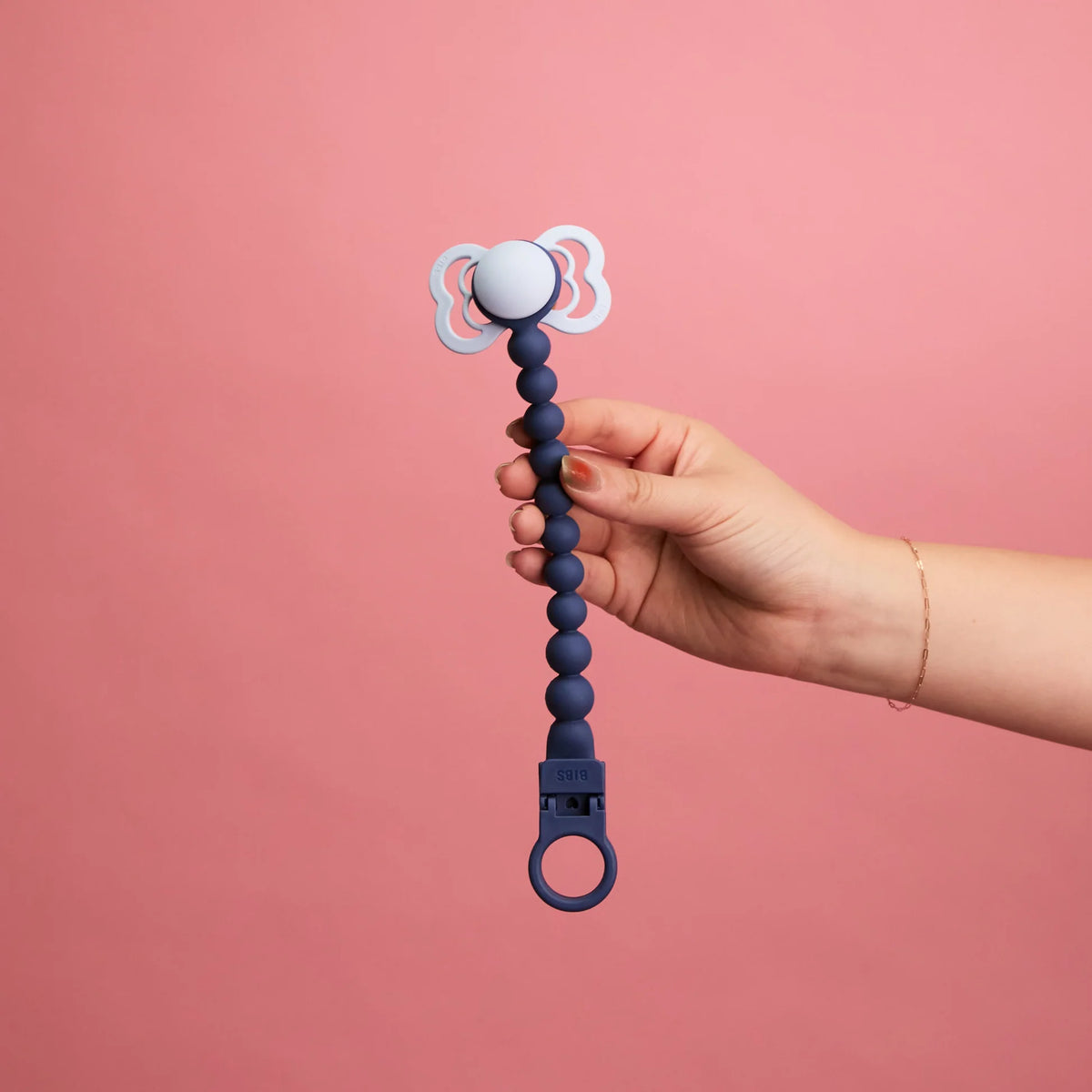 Prende chuchas beads steel blue