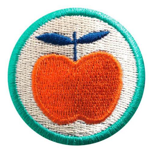 Boné maça vermelha