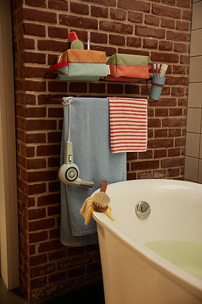 Necessaire metade azul/laranja