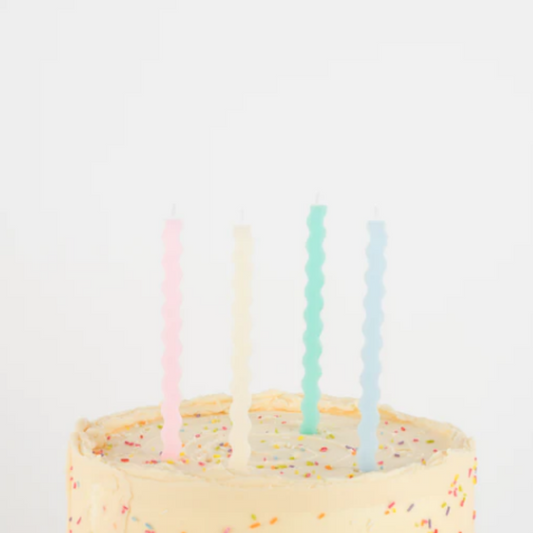 Velas onduladas pastel