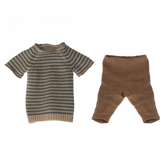 Coelho tamanho 4 camisola malha às riscas e calções