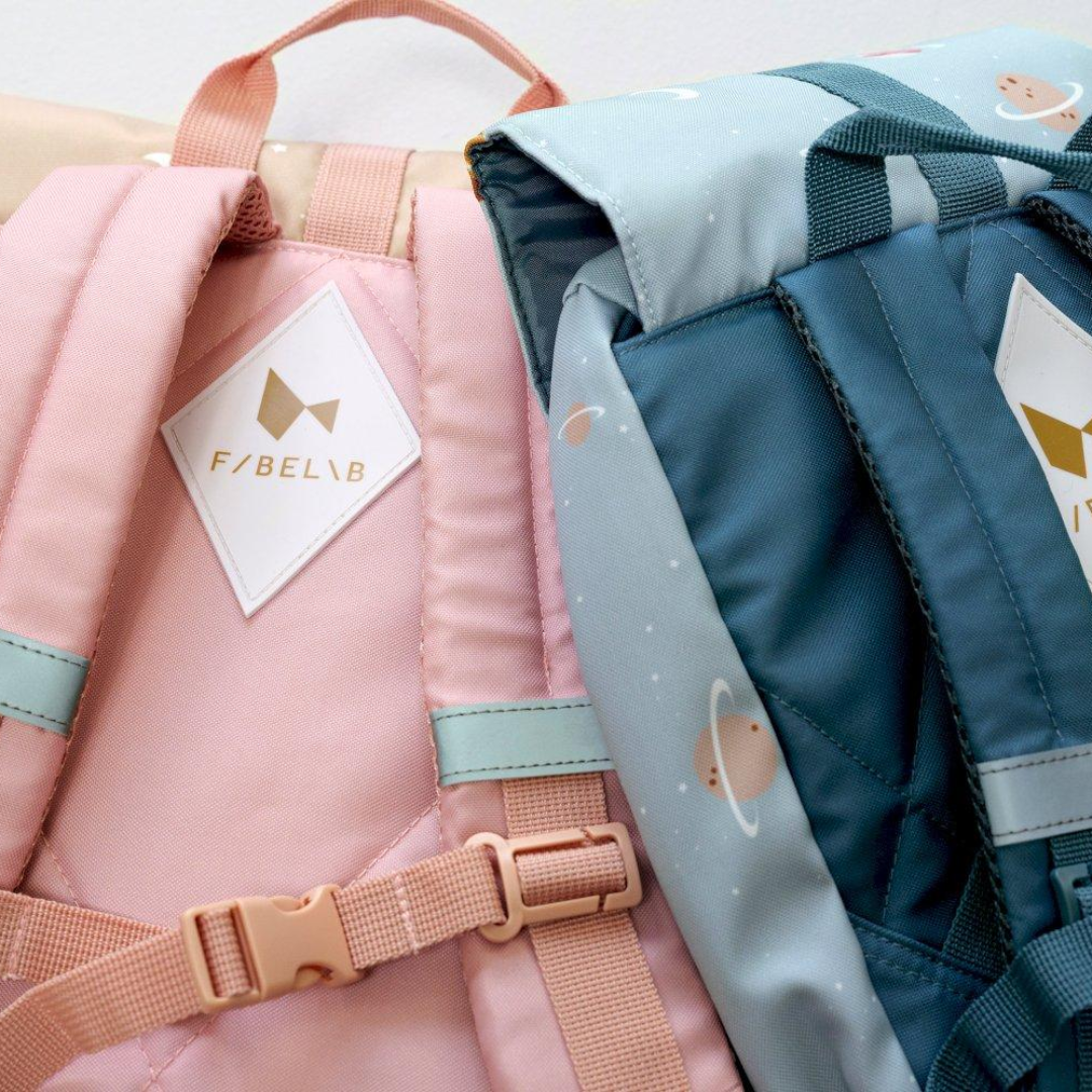 Mochila escolar grande estrelas