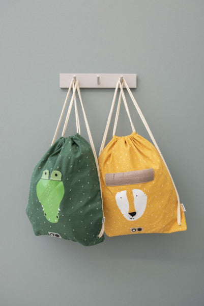 Mochila cordões trixie leão