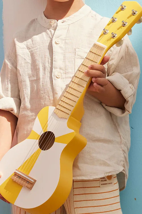 Guitarra riscas amarelo e branco
