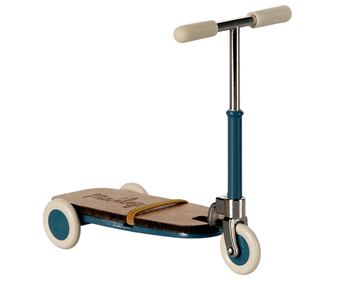 Trotinete azul