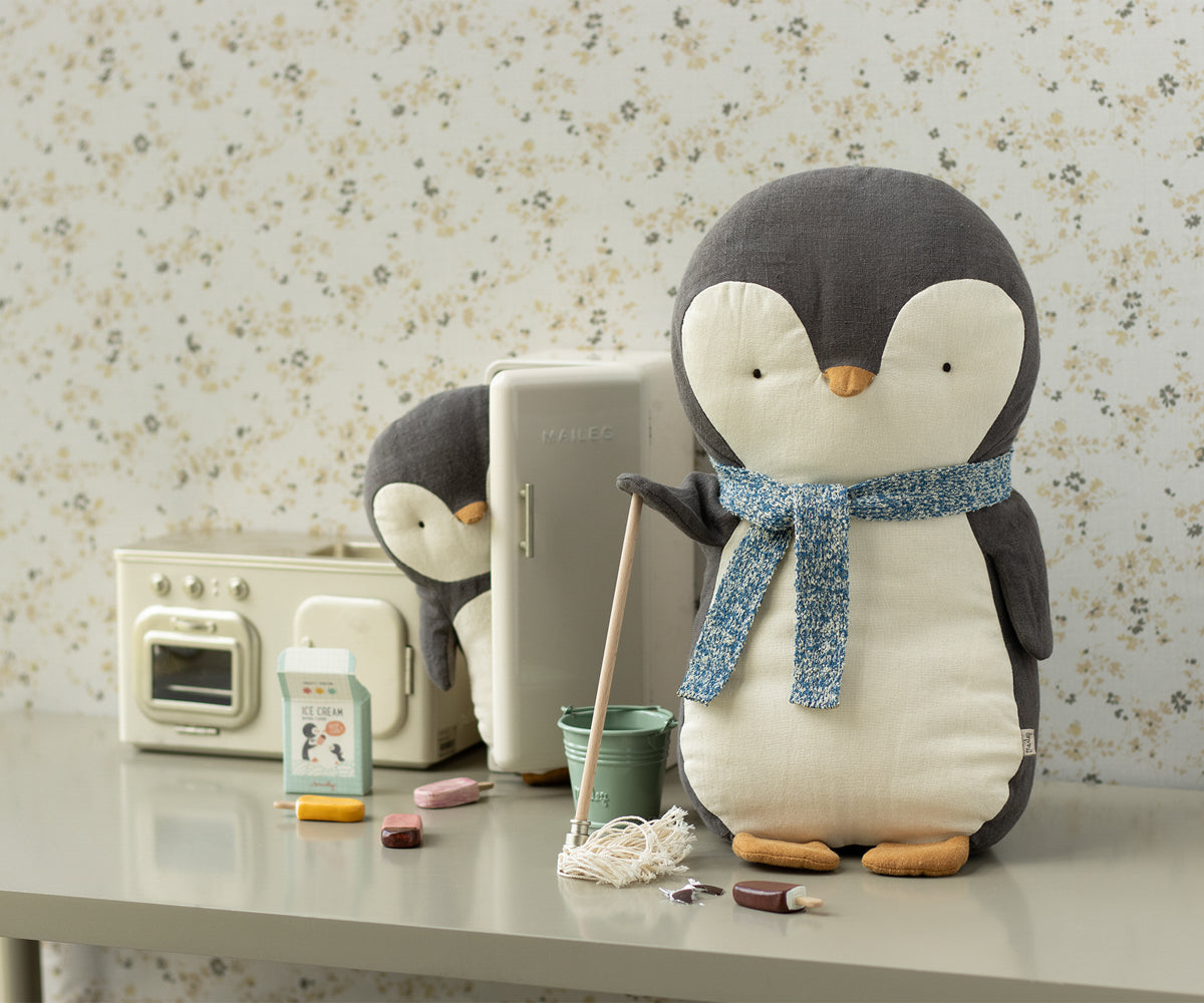 Pinguim, Médio