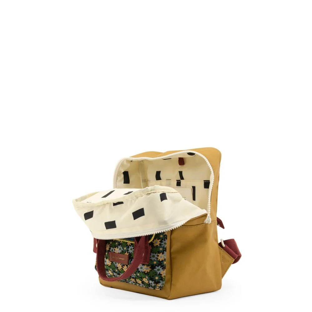 Mochila pequena verde bolso florzinhas