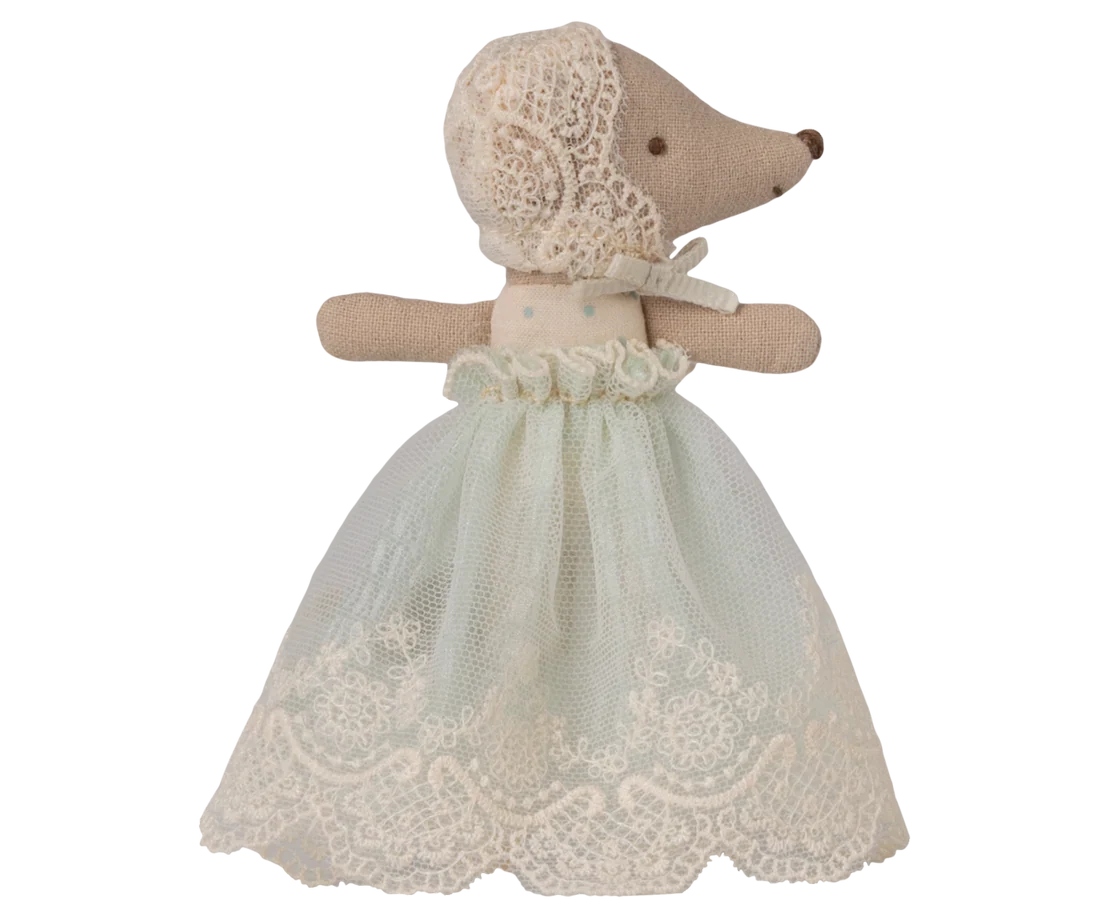 Ratinha bebé com roupa de festa – Menta