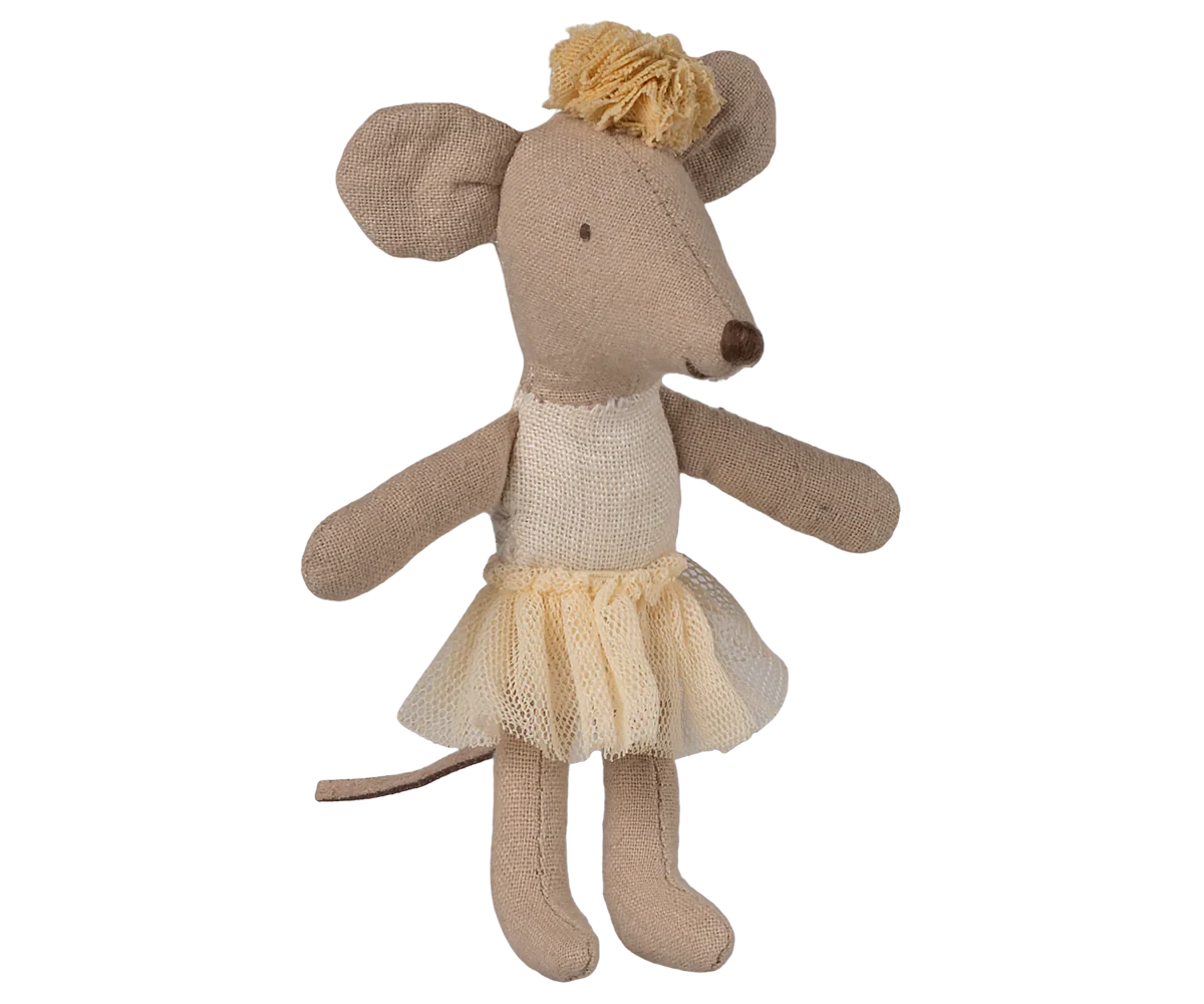Ratinha bailarina, Irmã mais nova – Branco creme