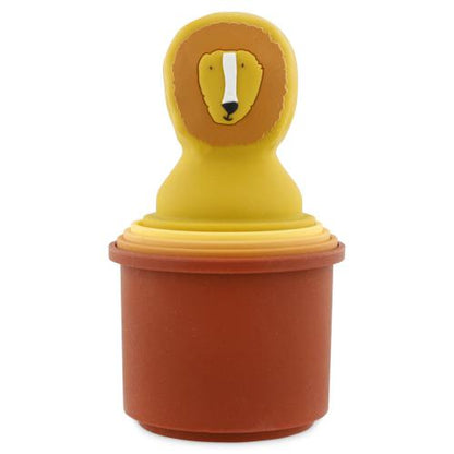 Torre de empilhar leão