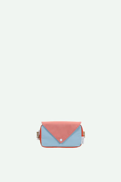 Bolsa cintura pequena envelope azul e rosa