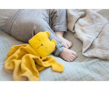 Carregar imagem no visualizador da galeria, Doudou urso amarelo