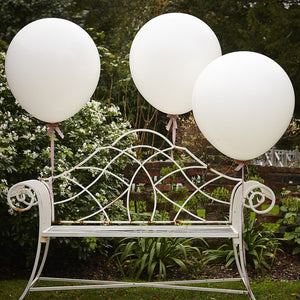 Balões gigantes brancos
