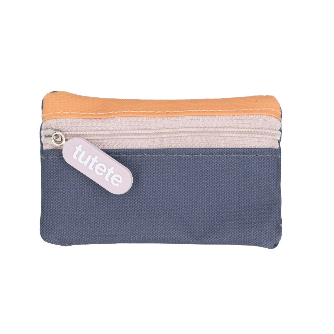 Mochila azul e laranja