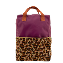 Carregar imagem no visualizador da galeria, Mochila grande florzinhas roxo