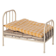 Carregar imagem no visualizador da galeria, Cama vintage